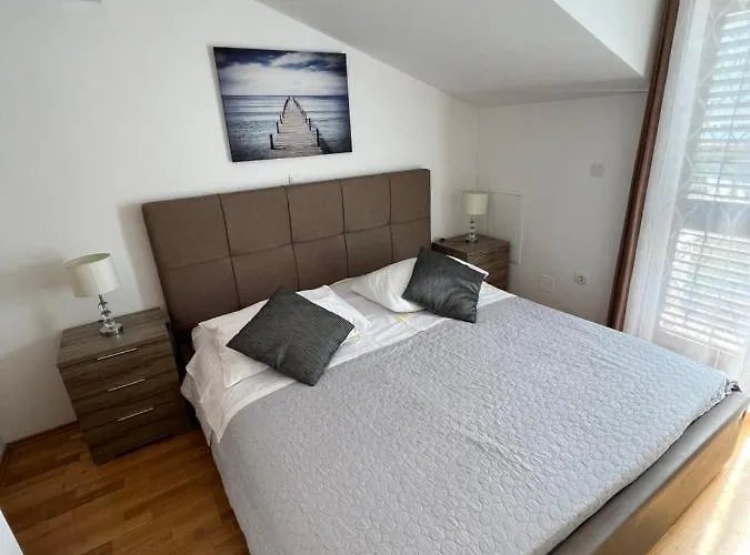 Luxury Iris Apartamento *