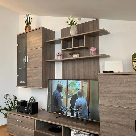 Luxury Iris هفار