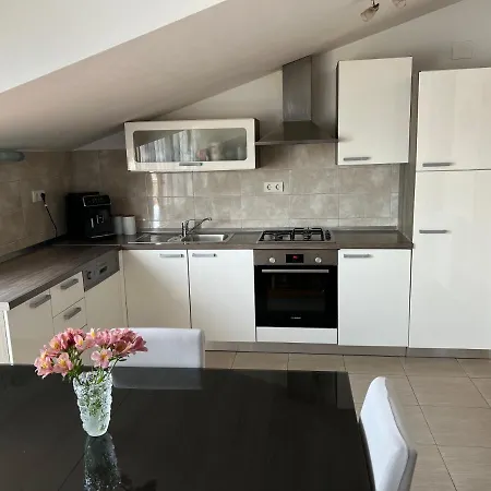 Luxury Iris Апартаменты *